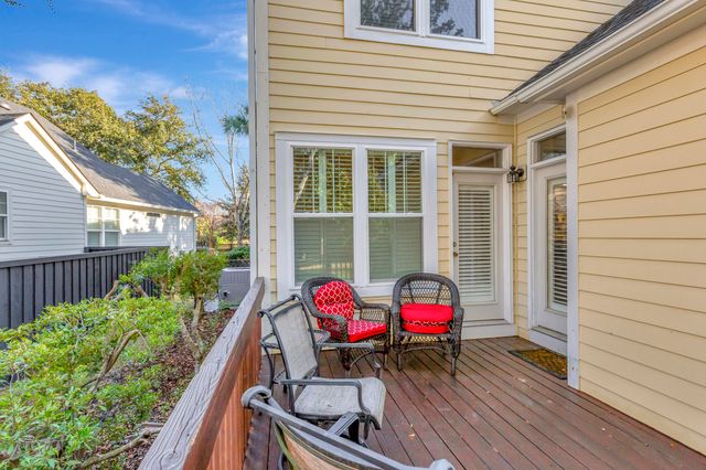 1075 Barfield Street, Daniel Island, SC 29492