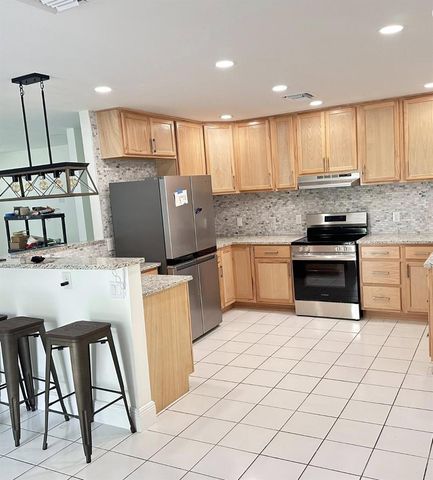 117 Yacht View Lane, Fort Pierce, FL 34946