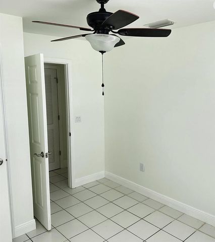117 Yacht View Lane, Fort Pierce, FL 34946