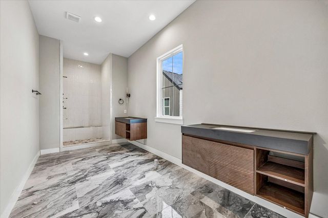 1187 W 19th Street, Houston, TX 77008