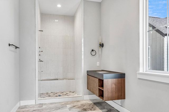 1187 W 19th Street, Houston, TX 77008