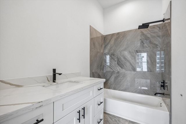 1187 W 19th Street, Houston, TX 77008