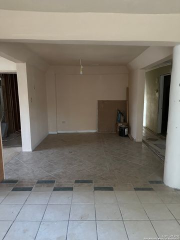 423 Burton Ave, San Antonio, TX 78221