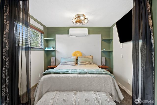 410 Studebaker Spur 2, Castle Rock, WA 98611