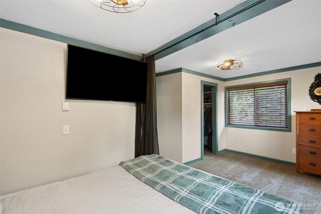 410 Studebaker Spur 2, Castle Rock, WA 98611