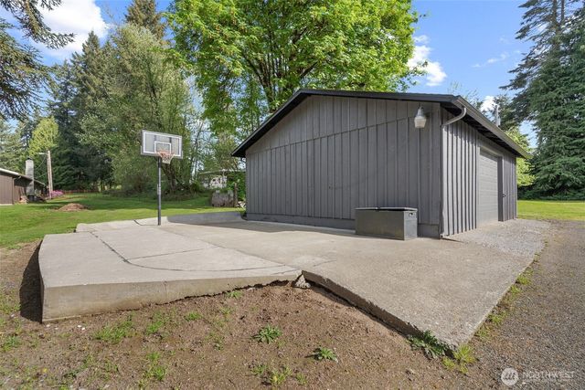 410 Studebaker Spur 2, Castle Rock, WA 98611
