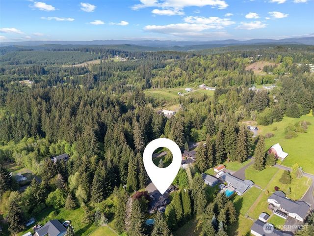 410 Studebaker Spur 2, Castle Rock, WA 98611