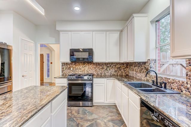2706 Sun Beam Court, Pearland, TX 77584