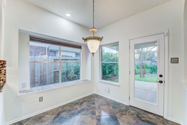 2706 Sun Beam Court, Pearland, TX 77584