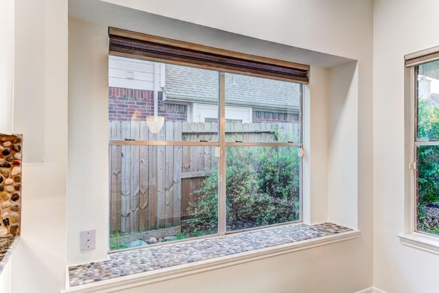 2706 Sun Beam Court, Pearland, TX 77584