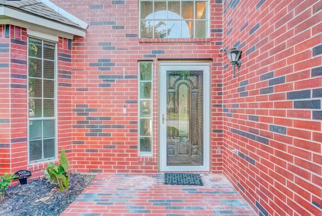 2706 Sun Beam Court, Pearland, TX 77584