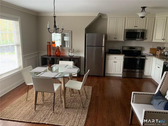 67 West Main Street 422, Clinton, CT 06413