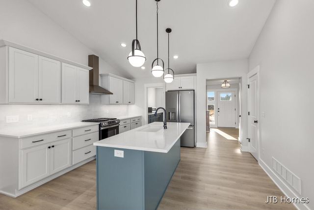 15709 Norwalk Road, Grand Haven, MI 49417