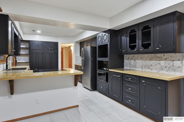 1101 Potter Road, Bellevue, NE 68005