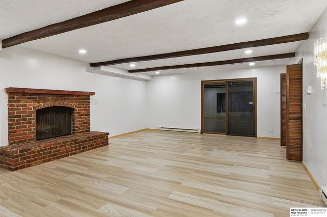 1101 Potter Road, Bellevue, NE 68005