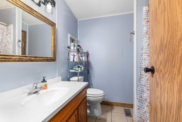 8233 Beech Avenue, Howard City, MI 49329