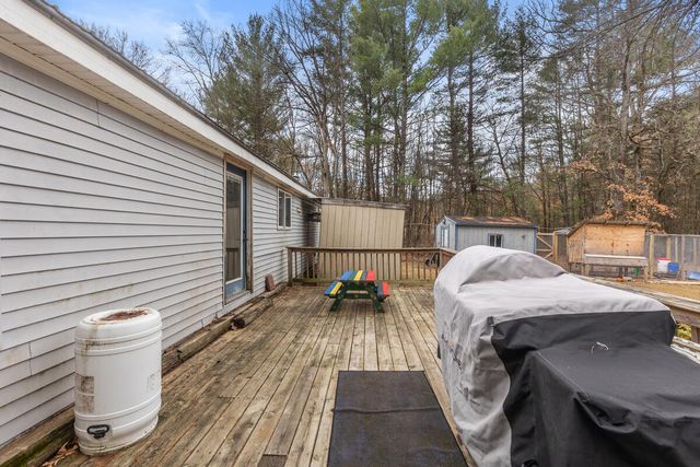 8233 Beech Avenue, Howard City, MI 49329