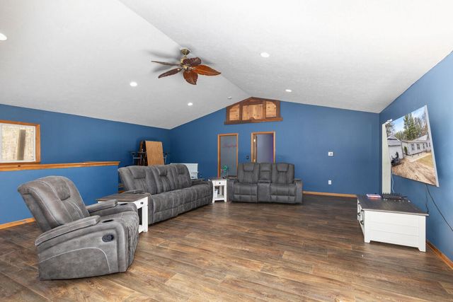 8233 Beech Avenue, Howard City, MI 49329
