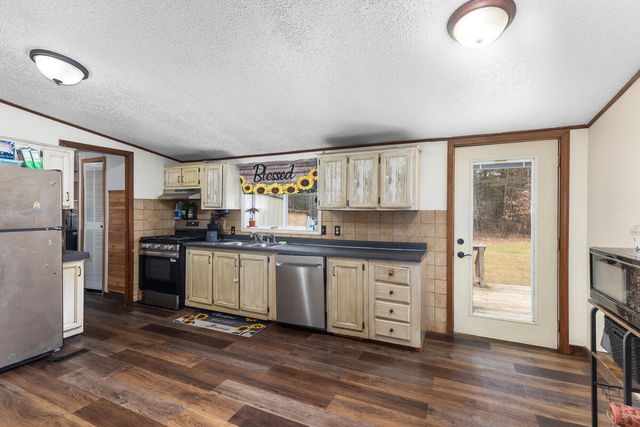 8233 Beech Avenue, Howard City, MI 49329