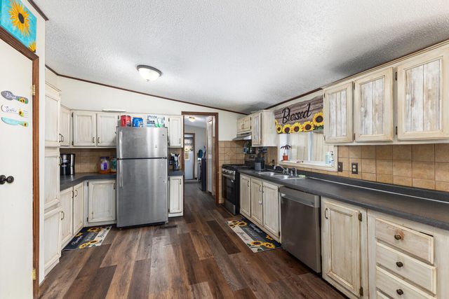 8233 Beech Avenue, Howard City, MI 49329