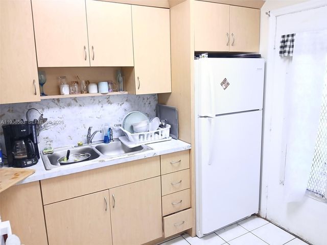 4751 NW 10th Court 310, Plantation, FL 33313