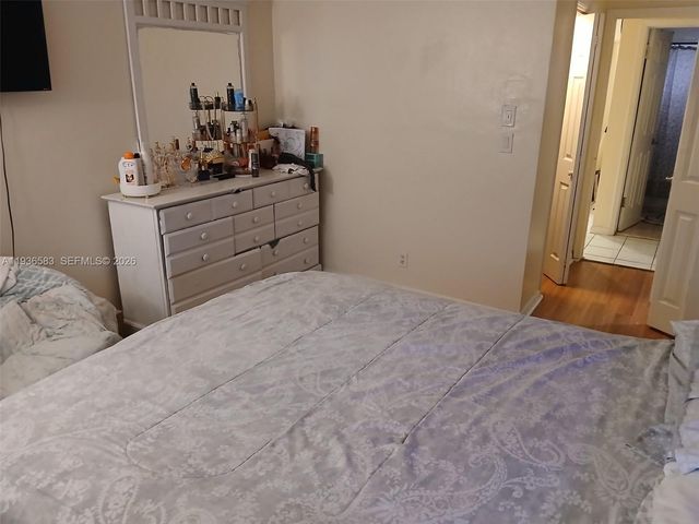 4751 NW 10th Court 310, Plantation, FL 33313