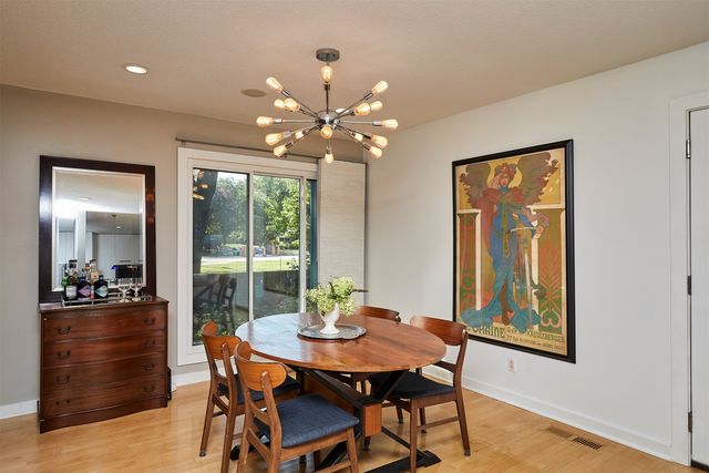 2822 Cheyenne Circle, Des Moines, IA 50321