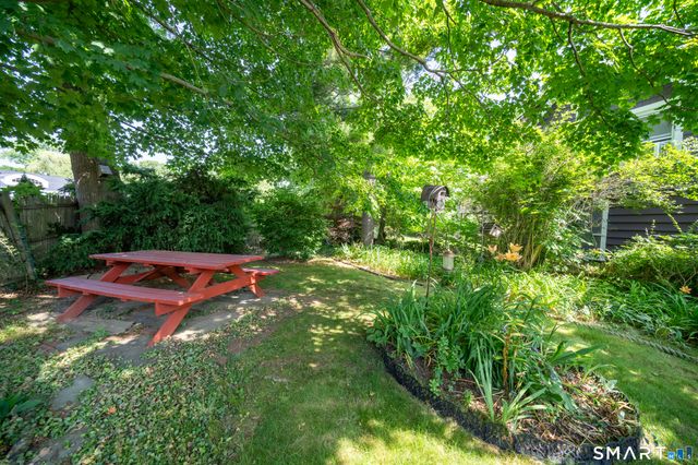 198-200 Shore Drive 2, Branford, CT 06405