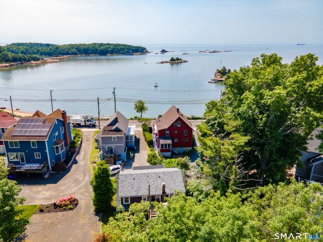 198-200 Shore Drive 2, Branford, CT 06405