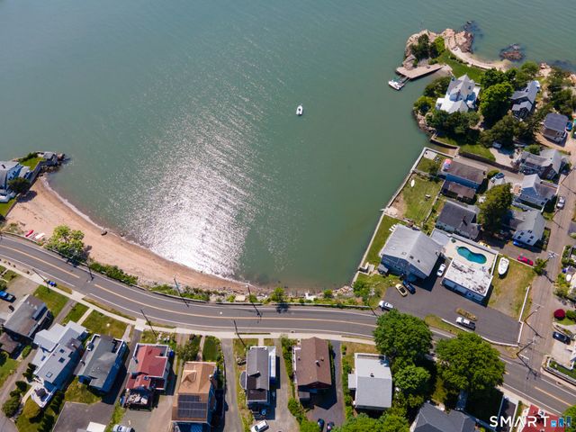 198-200 Shore Drive 2, Branford, CT 06405