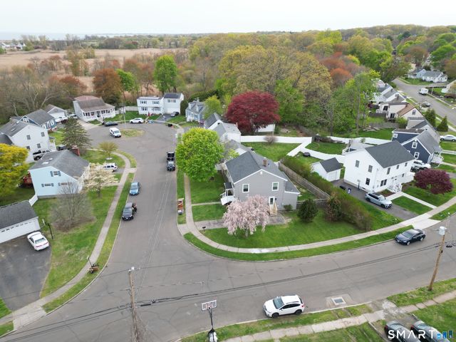 1 Mayflower Court, Milford, CT 06460