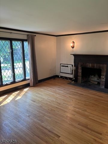 36 Kirschner Ave, Lincoln Park Boro, NJ 07035