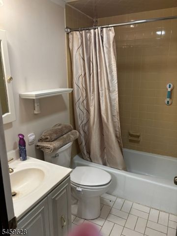 36 Kirschner Ave, Lincoln Park Boro, NJ 07035