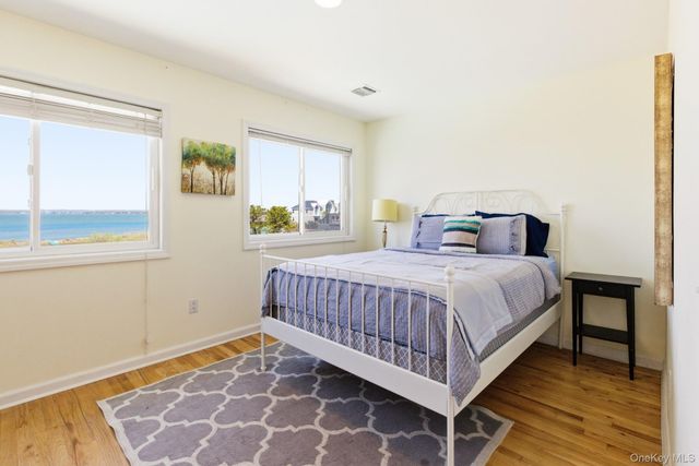 818 Dune Road, Westhampton Beach, NY 11978