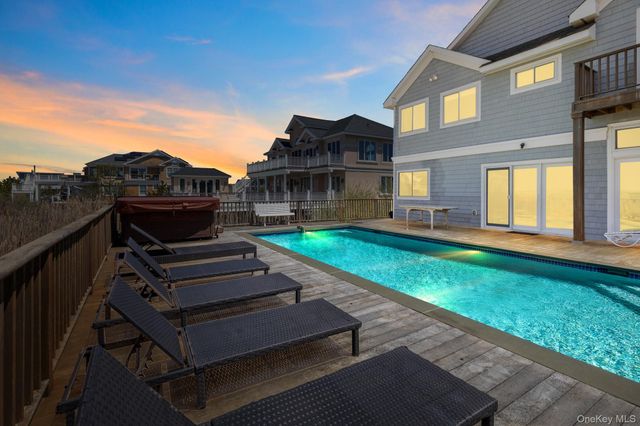 818 Dune Road, Westhampton Beach, NY 11978