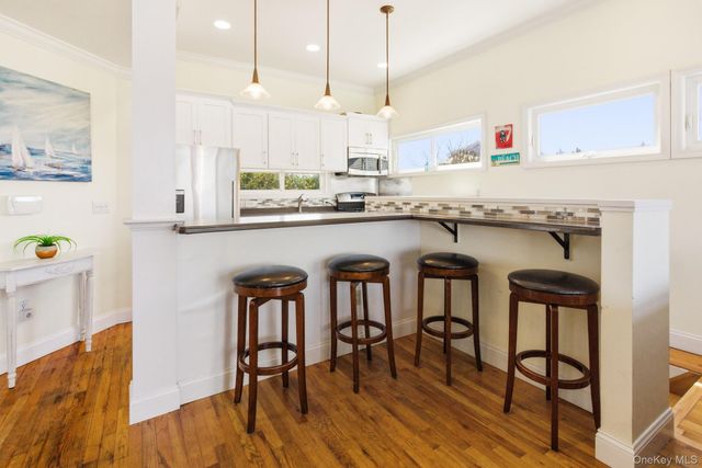 818 Dune Road, Westhampton Beach, NY 11978
