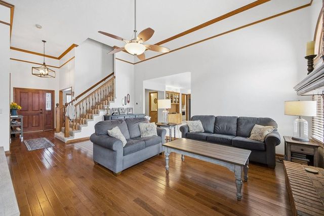 4410 Hunter Drive, St Joseph, MO 64506