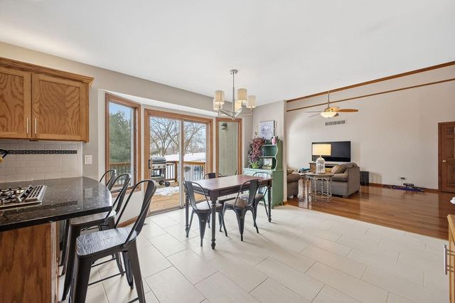 4410 Hunter Drive, St Joseph, MO 64506