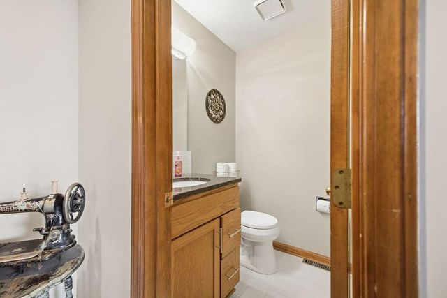 4410 Hunter Drive, St Joseph, MO 64506