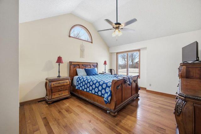 4410 Hunter Drive, St Joseph, MO 64506