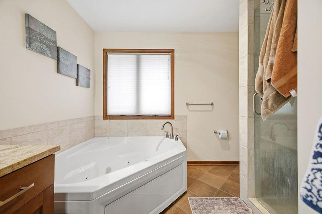 4410 Hunter Drive, St Joseph, MO 64506