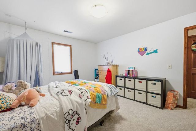 4410 Hunter Drive, St Joseph, MO 64506