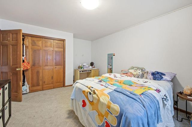 4410 Hunter Drive, St Joseph, MO 64506