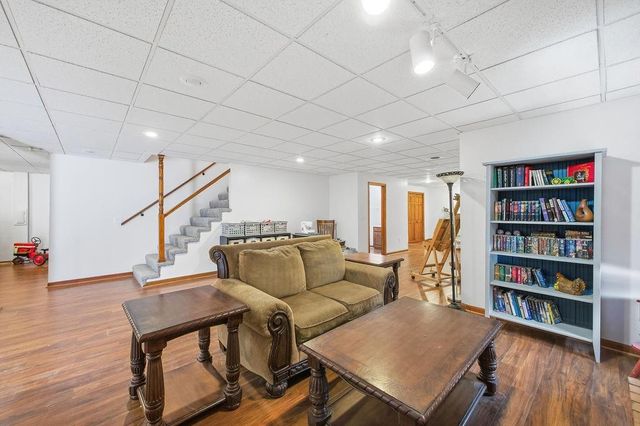 4410 Hunter Drive, St Joseph, MO 64506