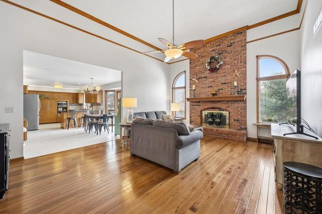 4410 Hunter Drive, St Joseph, MO 64506