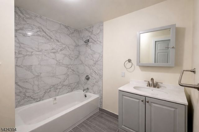 64 N 13Th St, Newark City, NJ 07107