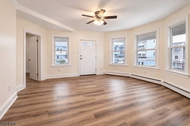 64 N 13Th St, Newark City, NJ 07107