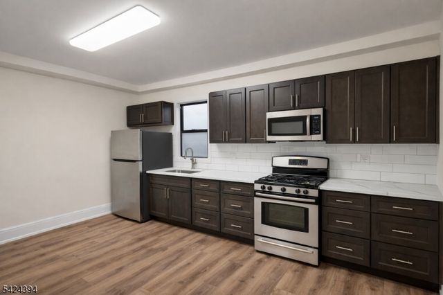 64 N 13Th St, Newark City, NJ 07107