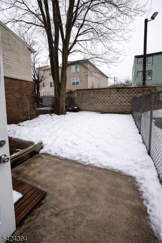 64 N 13Th St, Newark City, NJ 07107