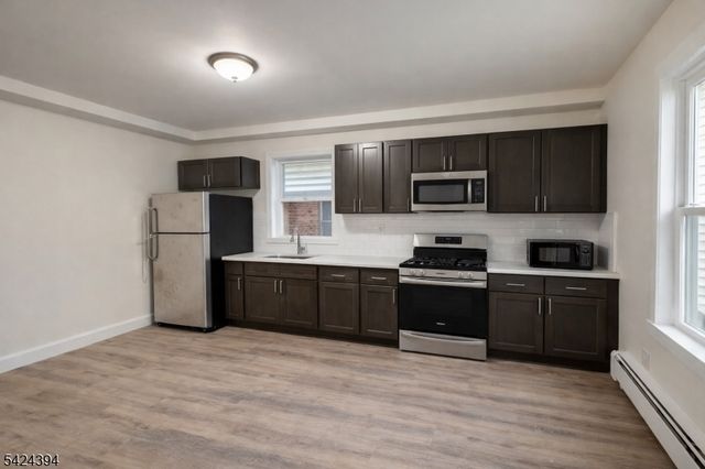 64 N 13Th St, Newark City, NJ 07107
